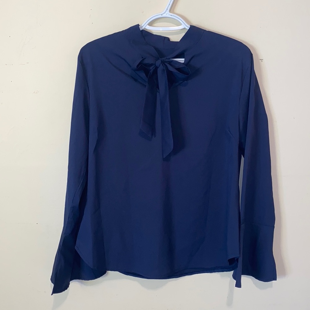 3/$15 SALE Tie Neck Blouse